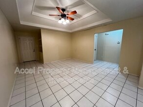 2401 Kimberly Ln in Edinburg, TX - Building Photo - Building Photo