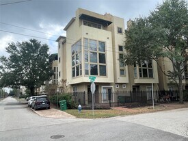 332 Asbury St in Houston, TX - Building Photo