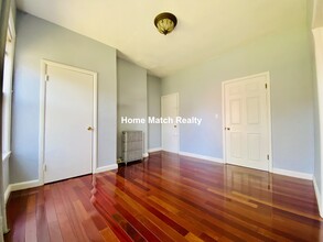 4 Foster St, Unit 1 in Boston, MA - Building Photo - Building Photo