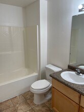 56 Hawes Wy in Oroville, CA - Building Photo - Building Photo