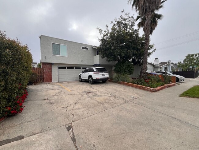 property at 4511 36th St