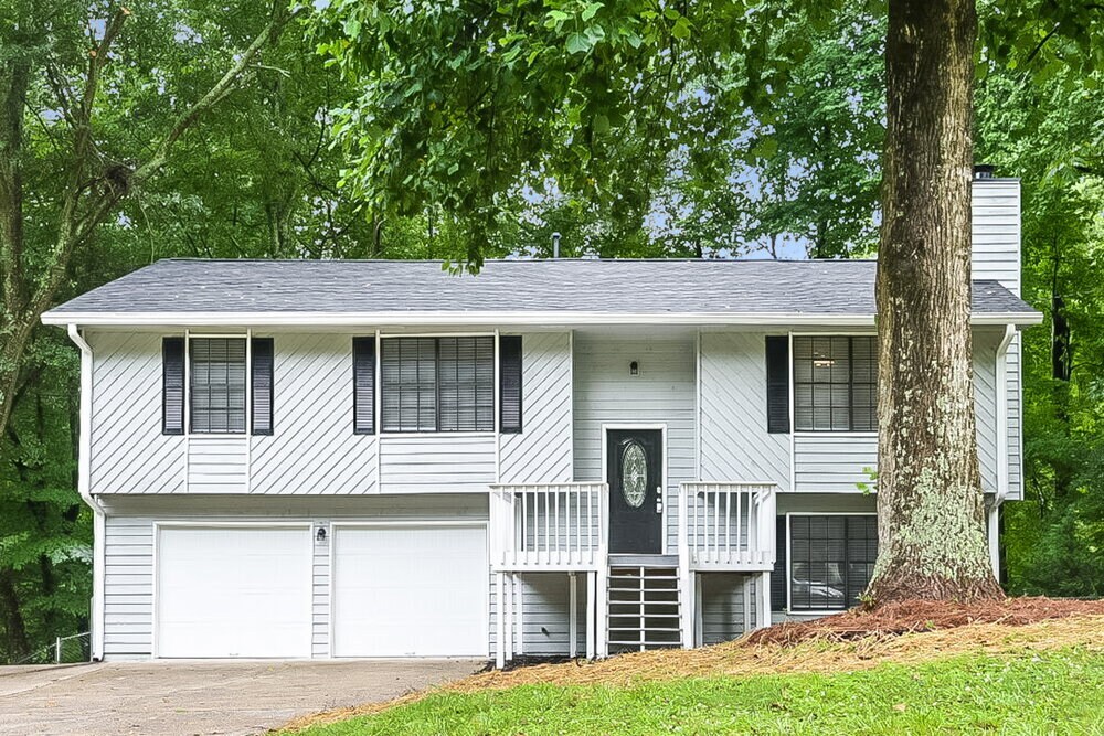 427 Ridgetop Dr NW in Acworth, GA - Building Photo