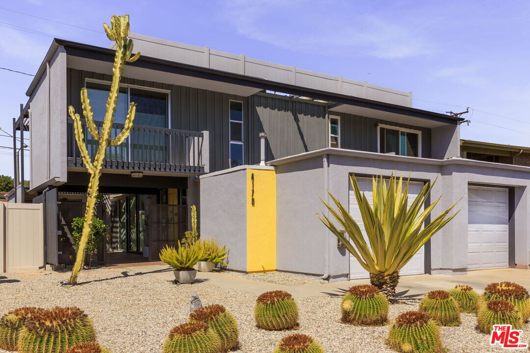 4170 Del Mar Ave in Long Beach, CA - Building Photo