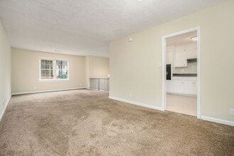 1375 Red Cedar Trail in Stone Mountain, GA - Building Photo - Building Photo