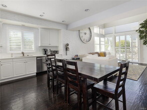 5315 Pacific Terrace in El Segundo, CA - Building Photo - Building Photo