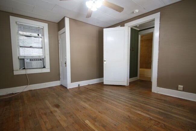 2012 Sanguinet St in Fort Worth, TX - Building Photo - Building Photo