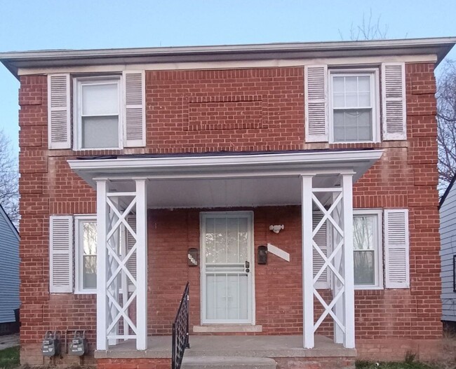 property at 14118 Evergreen Rd