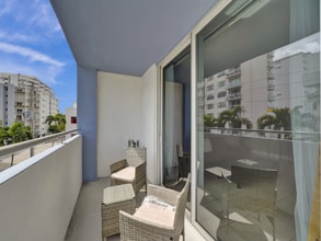 1658 Bay Rd in Miami Beach, FL - Building Photo - Building Photo