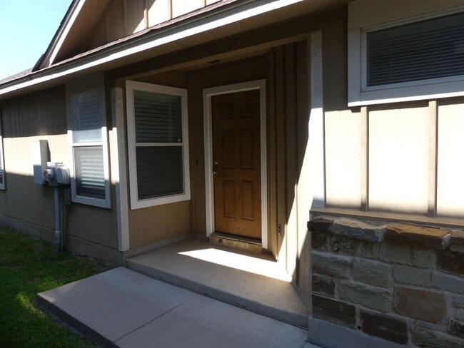 235 Hay Barn St in San Marcos, TX - Building Photo - Building Photo