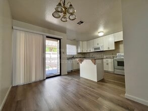 5876 Alexandria Pl in Stockton, CA - Building Photo - Building Photo