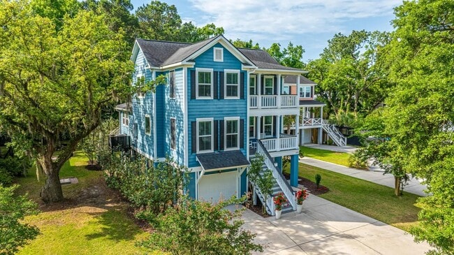 property at 3711 Tip Ln