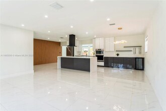 1446 Scott St in Hollywood, FL - Building Photo - Building Photo