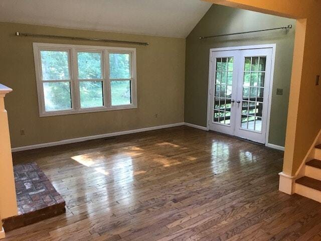 property at 9 Shadowwood Cir