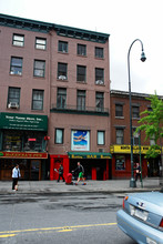 252 W 14th St in New York, NY - Building Photo - Building Photo