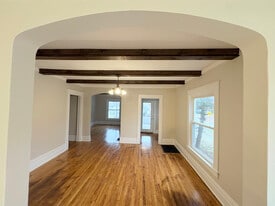 530 High St, Unit 2 in Ionia, MI - Building Photo