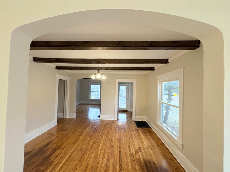 530 High St, Unit 2 in Ionia, MI - Building Photo