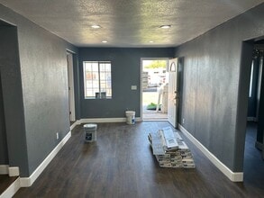 508 W 11th St in Imperial, CA - Foto de edificio - Building Photo