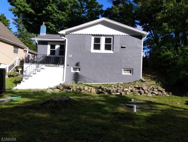 12 Apple Trail in Jefferson, NJ - Building Photo - Building Photo