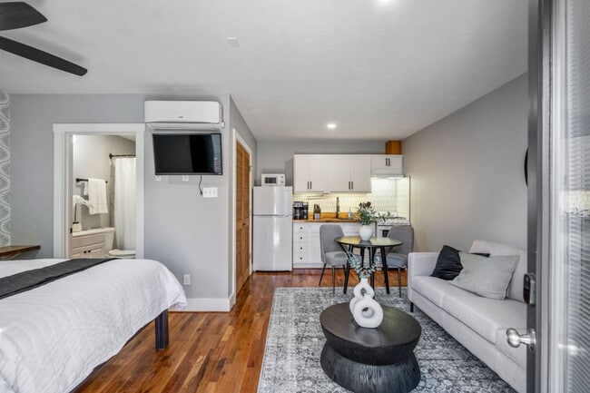 property at 4952 Polk St