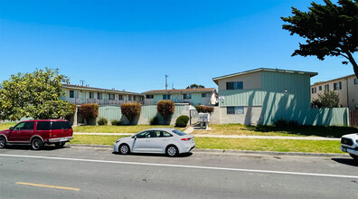 716 N G St in Lompoc, CA - Foto de edificio - Building Photo