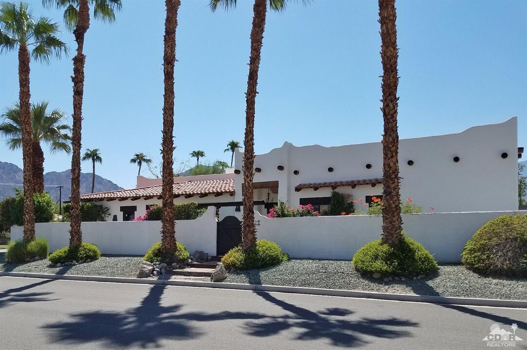 52225 Avenida Obregon in La Quinta, CA - Building Photo