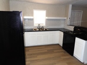 316 NW Columbia Ave in Lawton, OK - Building Photo - Building Photo