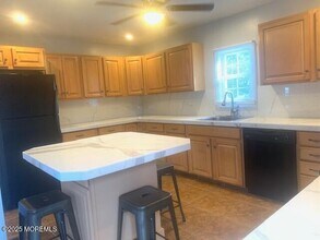 1560 Whittier Ave in Toms River, NJ - Building Photo - Building Photo