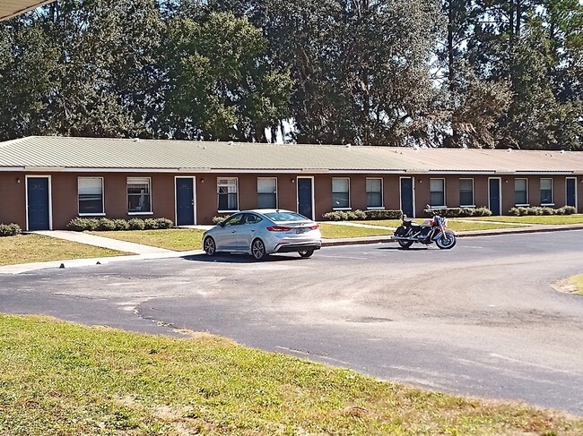 3600 SW 23rd St, Unit 4 in Gainesville, FL - Foto de edificio - Building Photo