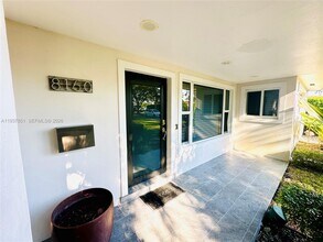 8160 W 18th Ct in Hialeah, FL - Building Photo - Building Photo