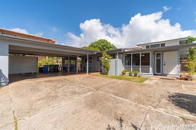 1341 Komo Mai Dr in Pearl City, HI - Building Photo - Building Photo