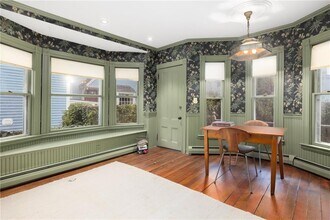 6 Cozzens Ct in Newport, RI - Building Photo - Building Photo