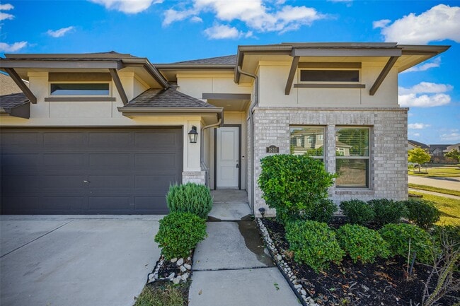 1810 Winston Store Lp