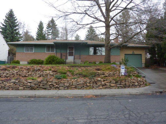 1010 NE Duncan Ln in Pullman, WA - Foto de edificio