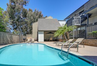 Elan Beachpointe Carlsbad in Carlsbad, CA - Foto de edificio - Building Photo