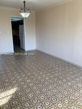 2690 SW 22nd Ave in Miami, FL - Foto de edificio - Building Photo