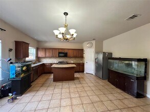 10924 Reliance Creek Dr in Austin, TX - Building Photo - Building Photo