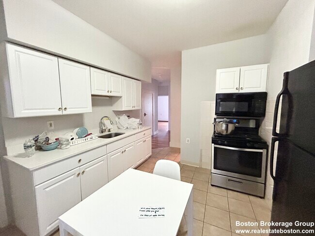 96 E Cottage St photo'