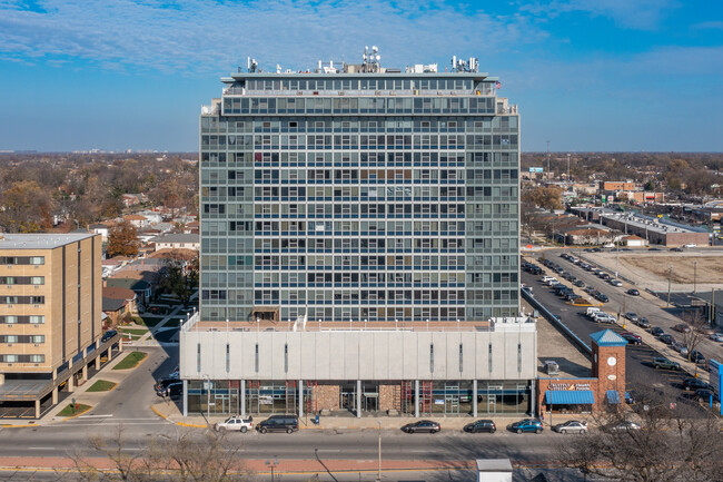 Cameo Towers in Elmwood Park, IL - Building Photo - Building Photo