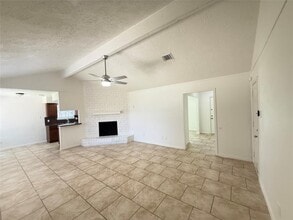10715 Sagewillow Ln in Houston, TX - Building Photo - Building Photo