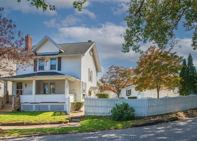 115 W 32nd St in Erie, PA - Building Photo - Building Photo