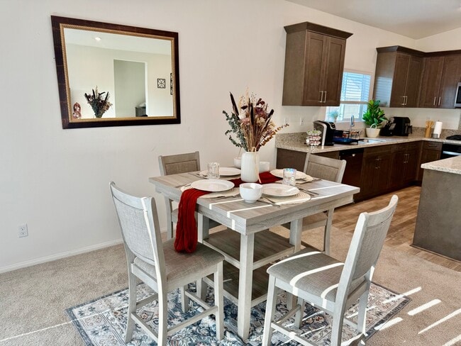 13895 Vantage St in Moreno Valley, CA - Building Photo - Building Photo