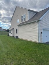 710 N Haines Cir in Downingtown, PA - Foto de edificio - Building Photo