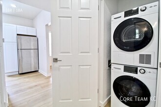 712 Linwood Blvd in Kansas City, MO - Building Photo - Building Photo