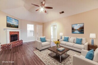 6481 Shadow Cross Ln in Horn Lake, MS - Foto de edificio - Building Photo