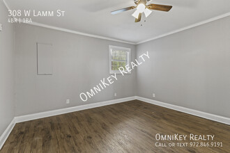 308 W Lamm St in Blue Ridge, TX - Foto de edificio - Building Photo