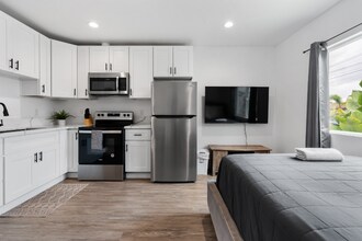 4166 Cole Way in San Diego, CA - Foto de edificio - Building Photo