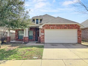 656 Minkel Dr in Crowley, TX - Building Photo - Building Photo