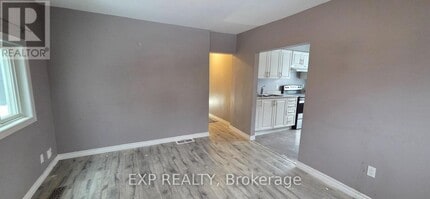 54 Wyandotte St in Orillia, ON - Building Photo - Building Photo