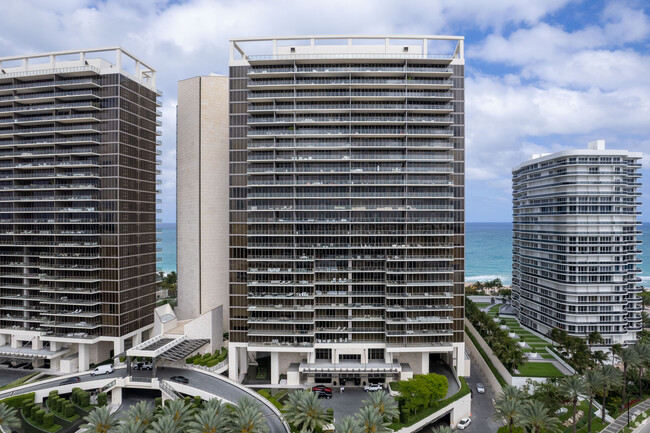 The St. Regis Bal Harbour Resort Condos in Miami Beach, FL - Building Photo - Building Photo