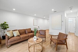 817 Tequesta St in Fort Lauderdale, FL - Building Photo - Building Photo